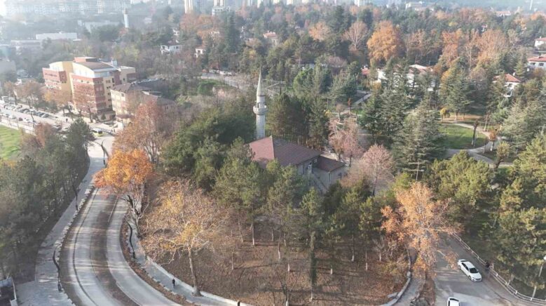 84 yillik camide restorasyon ve cevre duzenlemesi calismalari basladi dSjwe8Un