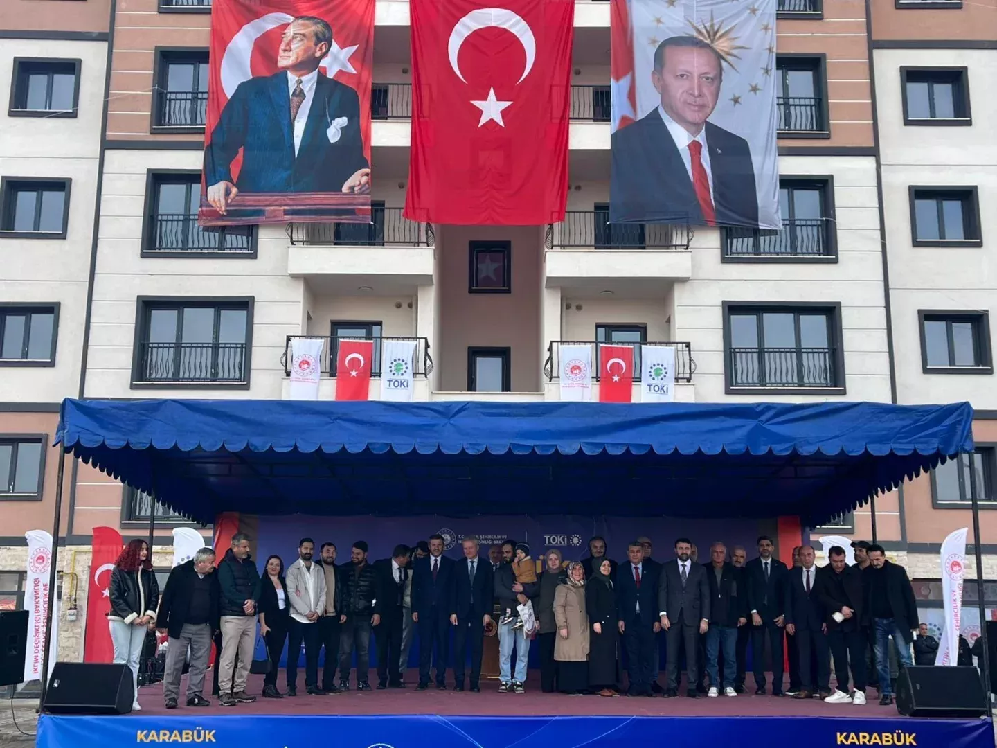 Kartaltepe TOKİ'de İlk Anahtarlar Teslim Edildi 3 TOKI2 2