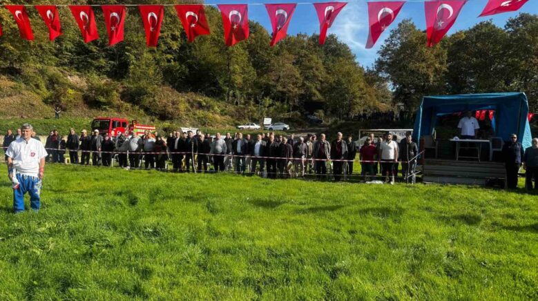 alioglu gureslerinde pehlivanlar kiyasiya mucadele etti wzBjWsdI