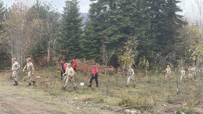 anne ve oglunun cesedinin bulundugu bolgede kayip canta ile ayakkabi bulundu telefona ulasilamadi Jh8Q9cPd