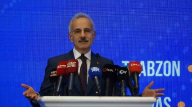 bakan uraloglu ilk goreve geldiklerinde 47 milyon kullanicinin bilgileri yurt disina cikarilmistir KvZv9e2N