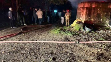 bartinda yildirim dustu 2 arac yandi deaOrwCF