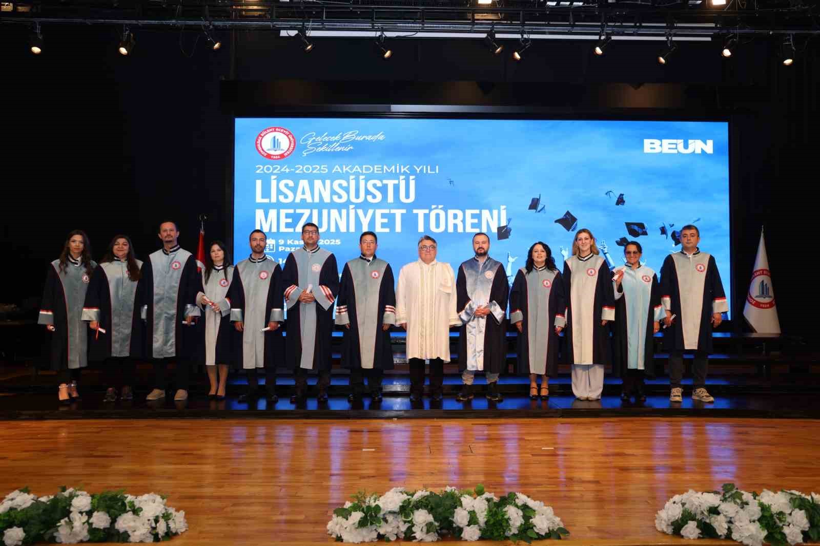 beunda 2024 2025 akademik yili lisansustu mezuniyet toreni coskusu LbEzgzHZ