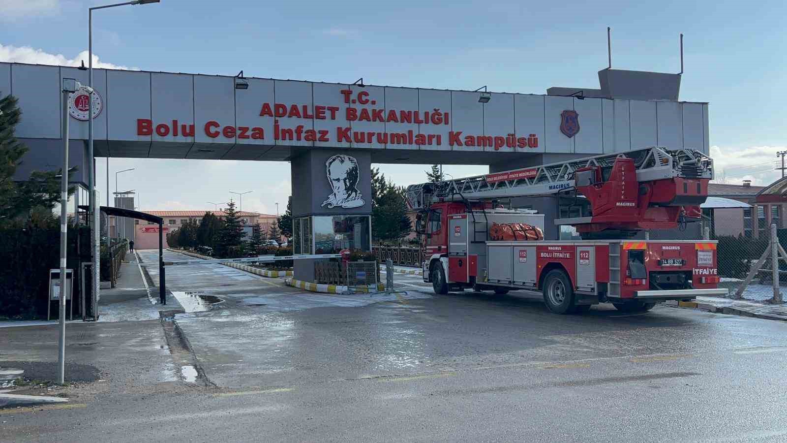 boluda cezaevinde akilalmaz olay bir mahkum cocugunu hastanelik etti BUiPZDMH