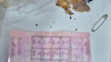 boluda yapi marketin raflarinin arasinda muska cikti buyuculerin serrinden allaha siginirim Gwvsl4qu