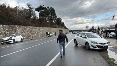 boluda zincirleme kaza 3 yarali 7eVxNlUz