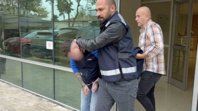 cezaevi ziyaretinden donen arkadasini bicaklayan sahis tutuklandi 699RLZM7