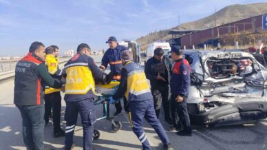 corumda cip ile kamyon carpisti 5 yarali lFU3dpNx