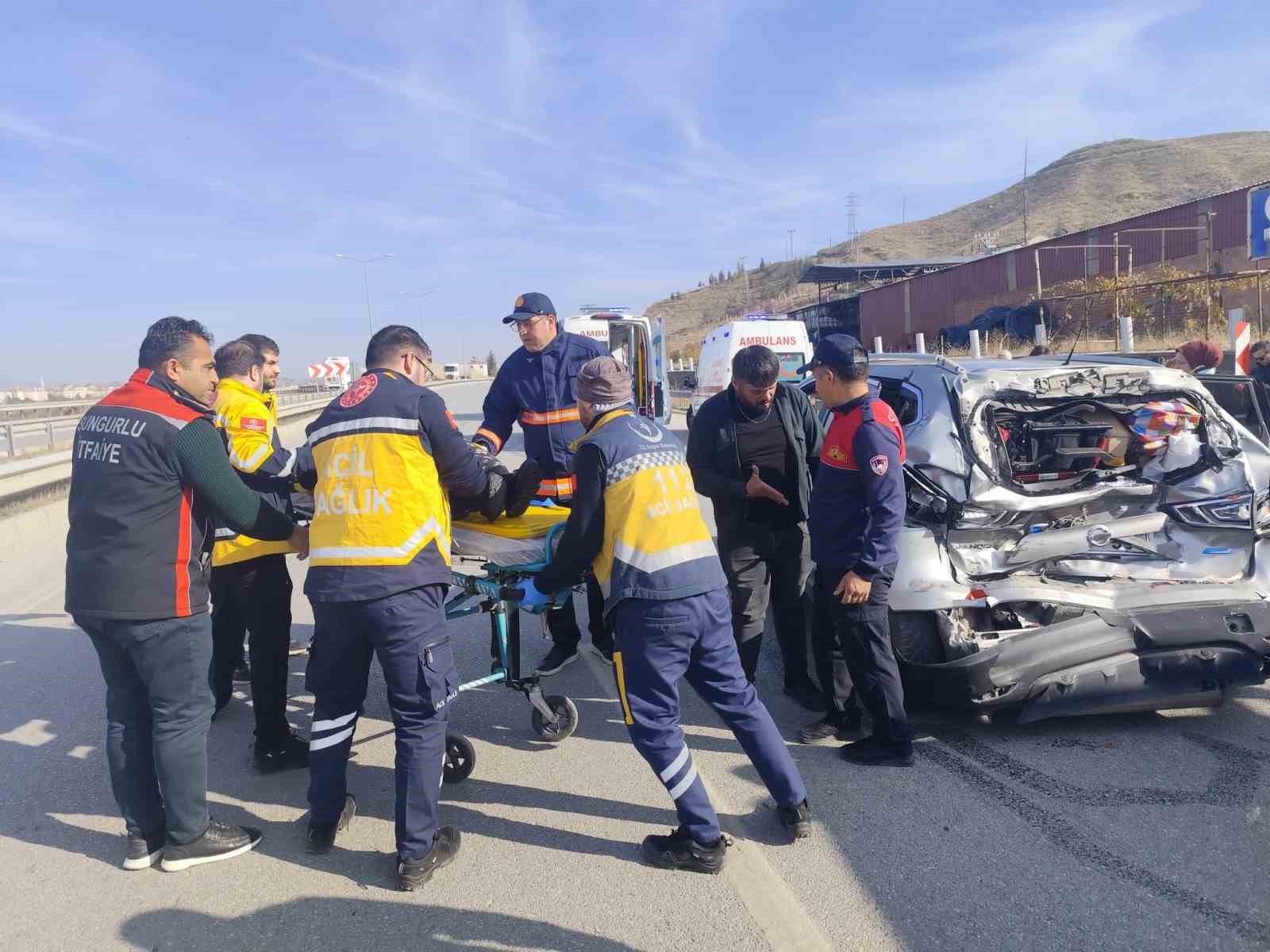 corumda cip ile kamyon carpisti 5 yarali