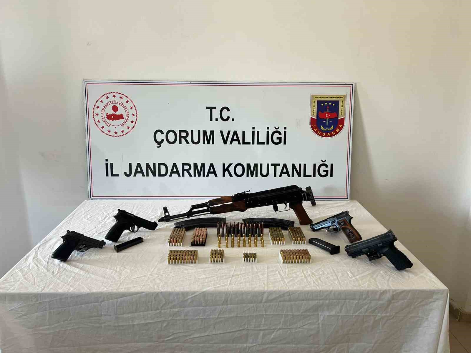 corumda kacak silah operasyonu 1 kisi tutuklandi BhrtTljE