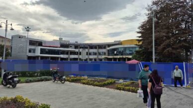 duzcede yikim calismasi suren belediye binasinda yangin uCeHaS6H