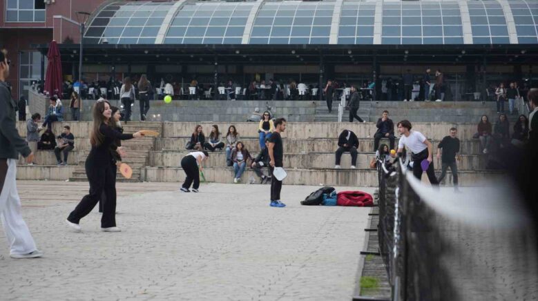 ekrani birak raketi kap etkinligiyle teknoloji bagimliligina karsi farkindalik olusturuldu v3dxeb6g