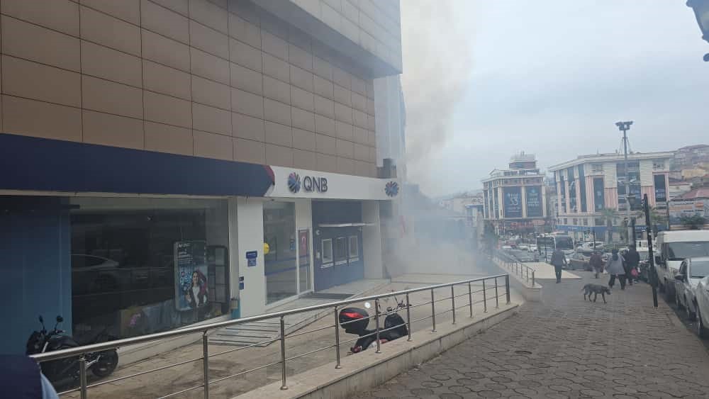 ereglide avm jeneratoru korkuttu cadde duman altinda kaldi vatandaslar panikledi