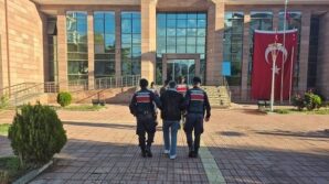 ev esyasi tasir gibi uyusturucu tasidilar on binlerce hap ele gecirildi fak8w7iU