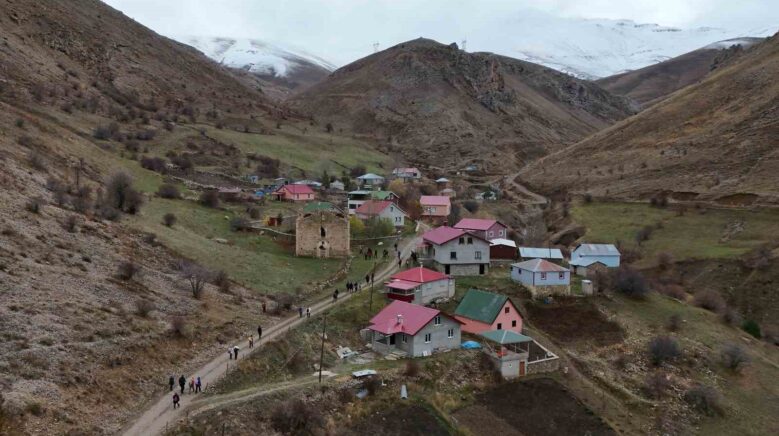 gumushanenin dus patikasinda yuruduler Y8c5rDLL