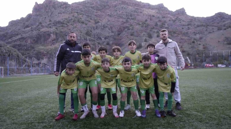 hem baskan hem antrenor hem de kaleci PrvDGWKG