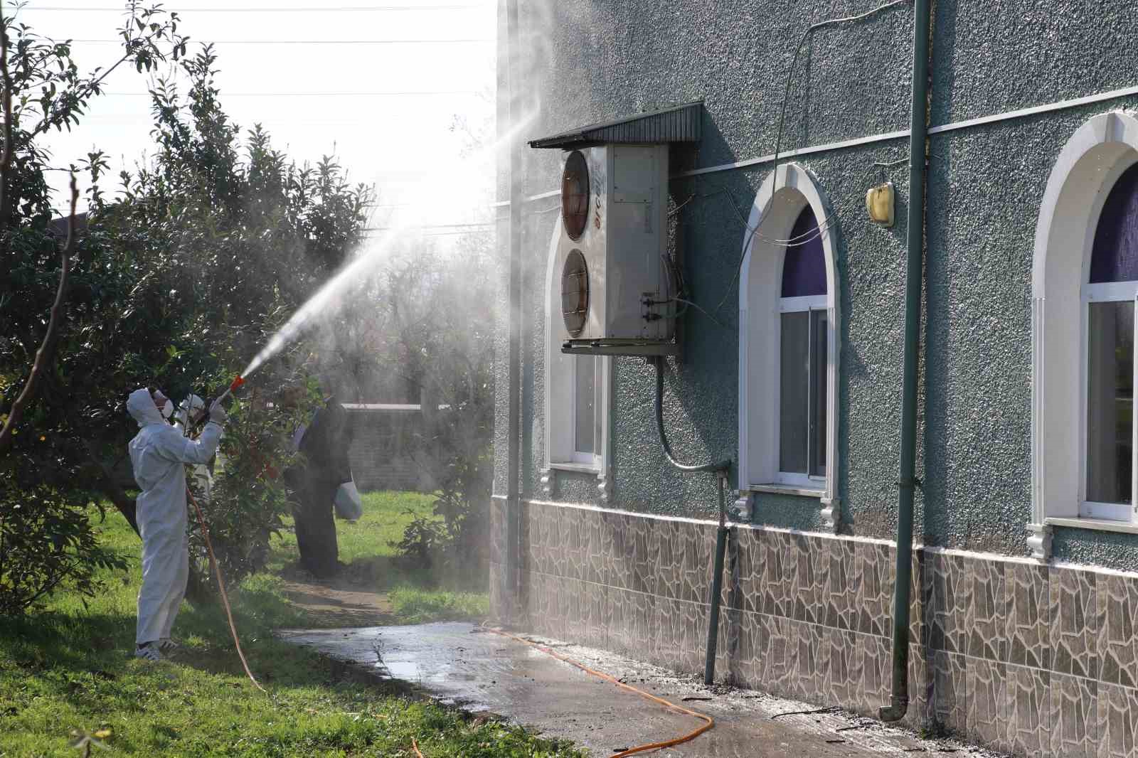 kahverengi kokarca ile mucadele 850 hane 23 kamu alani ve 623 ahir ilaclandi 1jjU2Kkl
