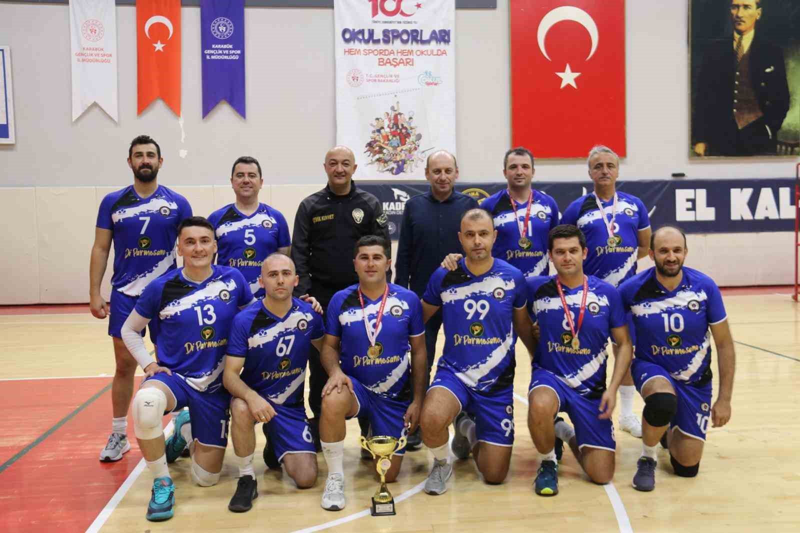 karabuk emniyet mudurlugu voleybol takimi bolge musabakalarinda mucadele edecek n526Z4Fg