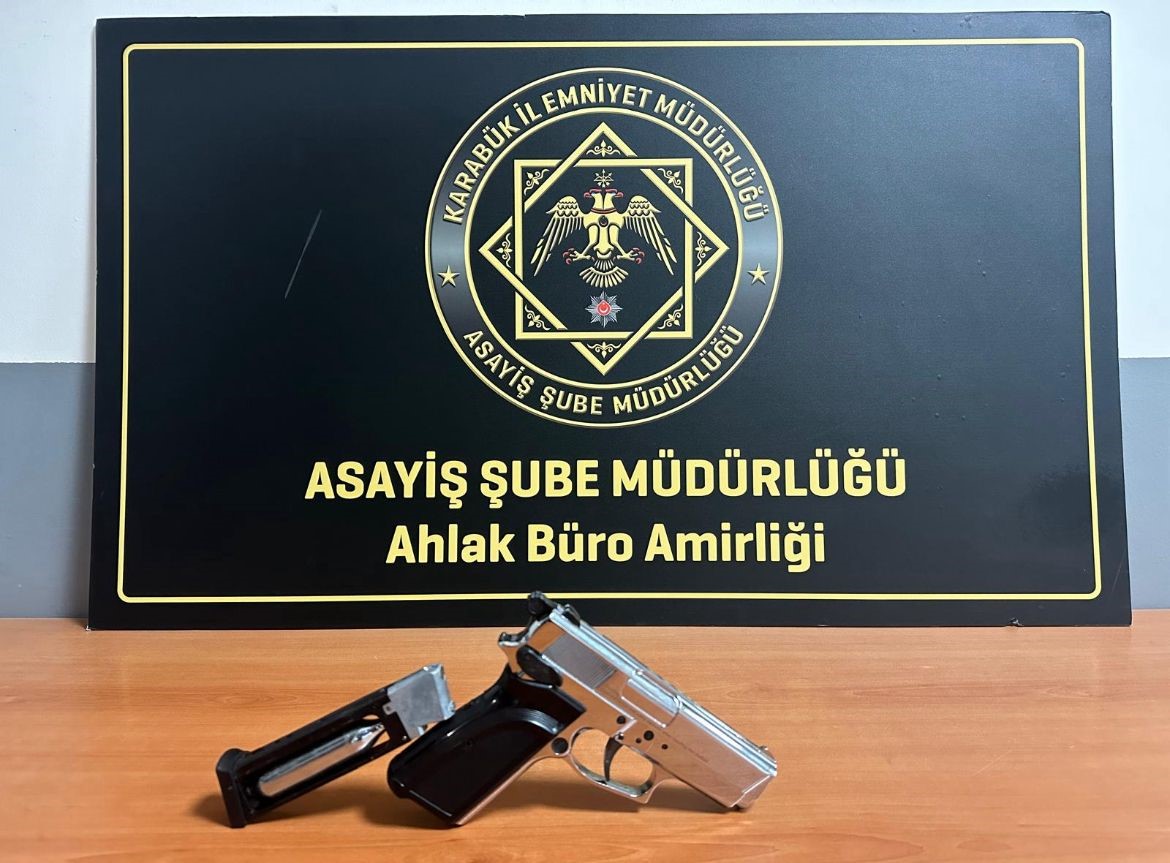 karabukte asayis uygulamalarinda aranan 20 kisi yakalandi pg24uYBu
