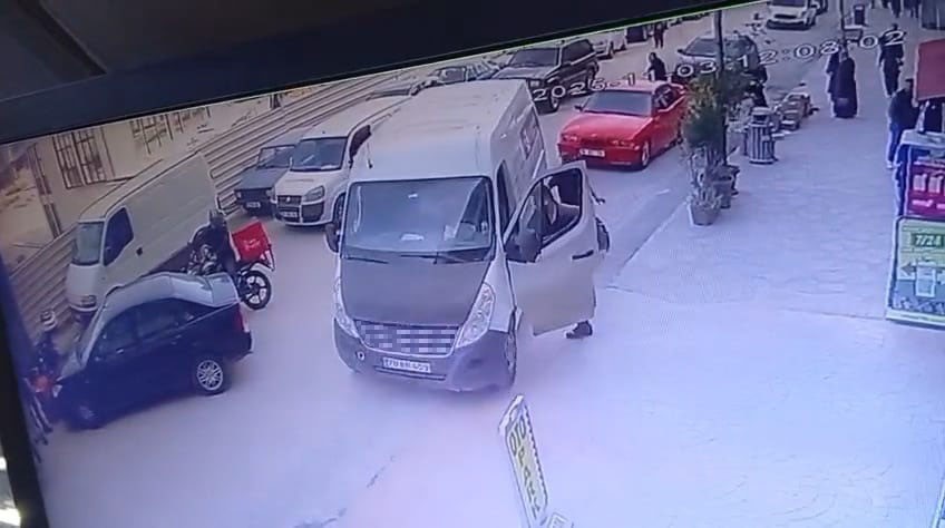 karabukte el freni cekilmeyen kamyonet geri geri kaydi otopark gorevlisi faciayi onledi ljnXSAAP