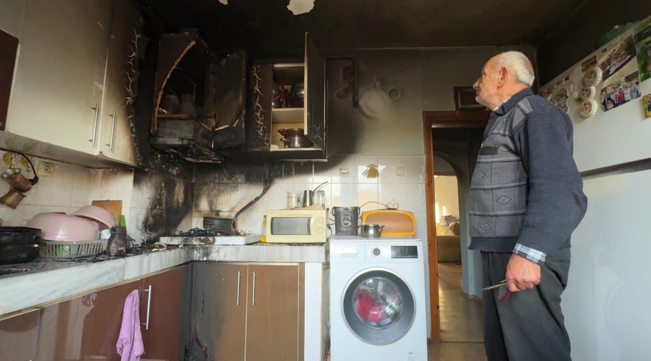 karabukte evin mutfaginda cikan yanginda anne ve oglu dumandan etkilendi KTuSv2BQ