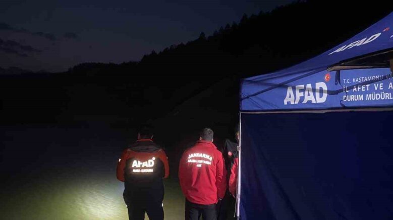 kastamonuda balikcilar barajda erkek cesedi buldu HNOKCUyU