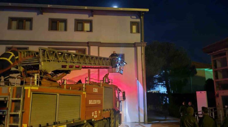 kastamonuda orman isletme mudurlugune ait misafirhanede cikan yangin sonduruldu QI4CMMl9