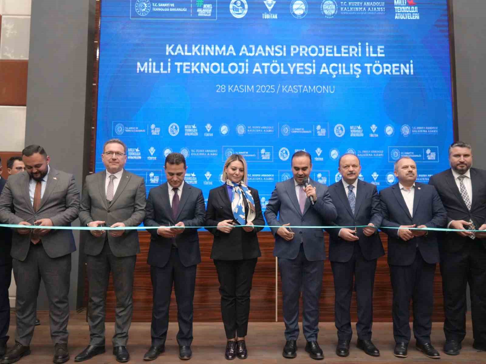 kastamonuda tamamamlanan 13 projenin acilisini bakan kacir yapti 4gwClt26