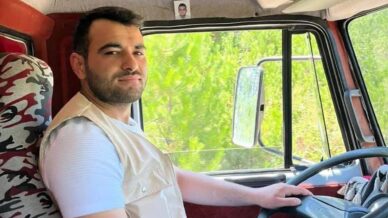 kastamonuda uzerine agac devrilen sahis yaralandi ZlLghkf6