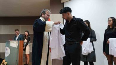 kbude tip fakultesi ogrencileri beyaz onluk heyecani yasadi zWDjWqn9