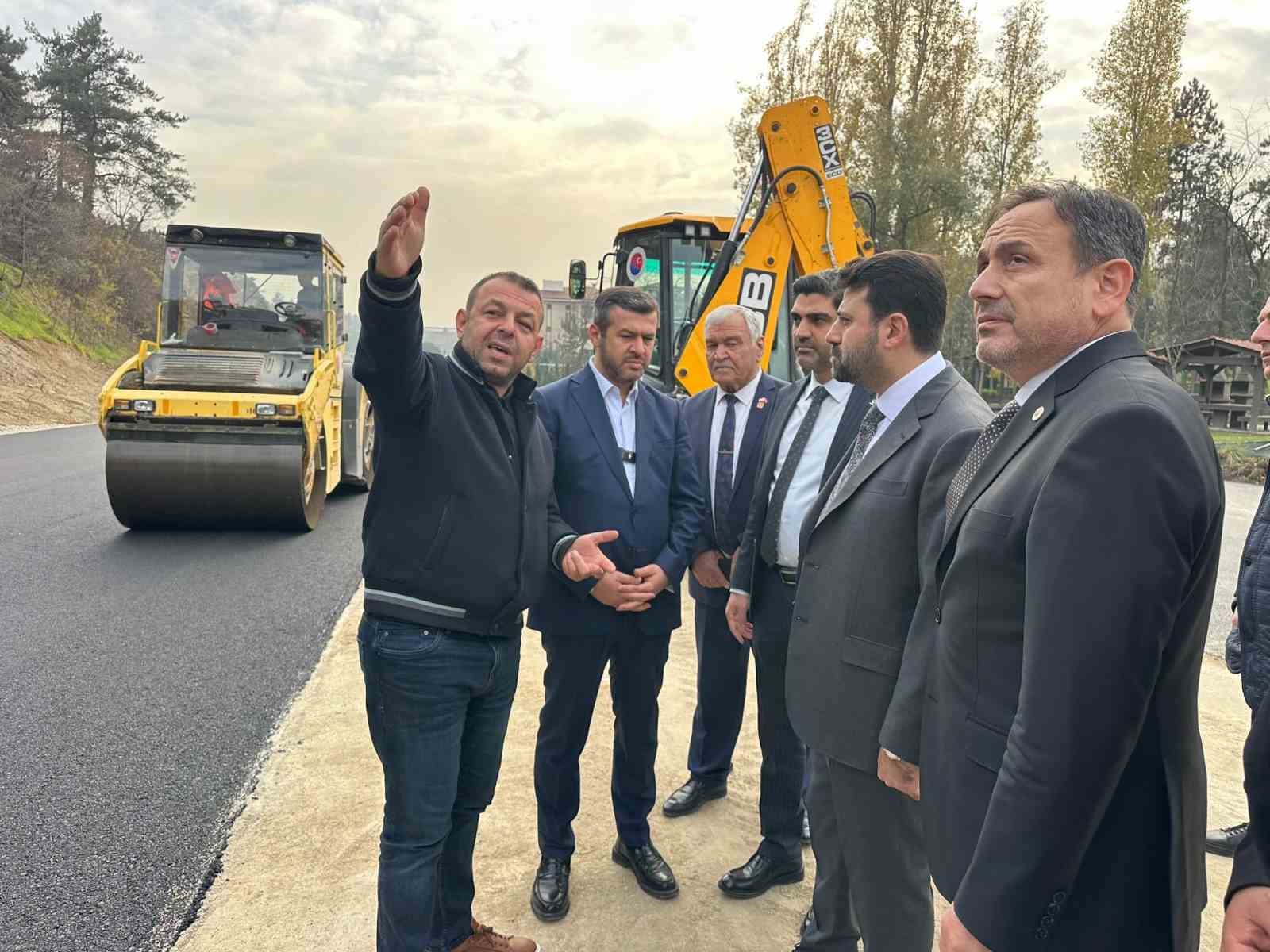 milletvekilleri ergenekon mahallesindeki calismalari inceledi ZV7hP5Vf