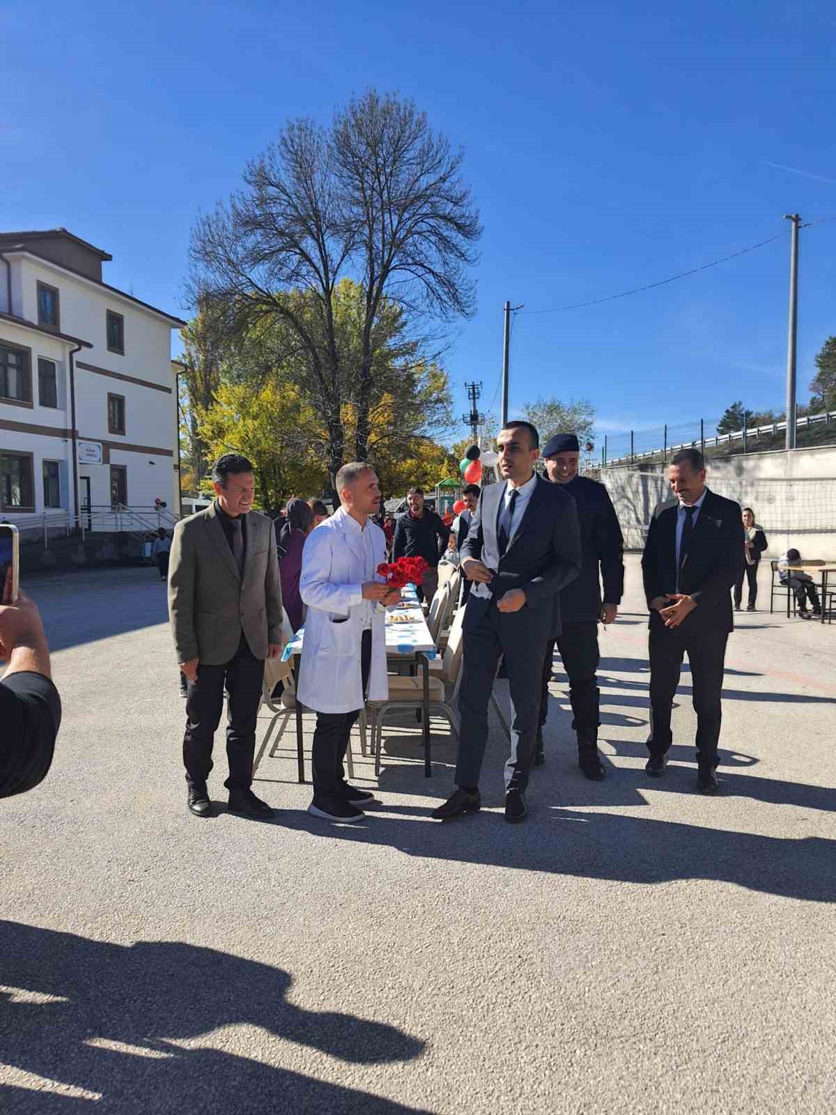 ogrencilerden filistine anlamli destek nebKKe3X