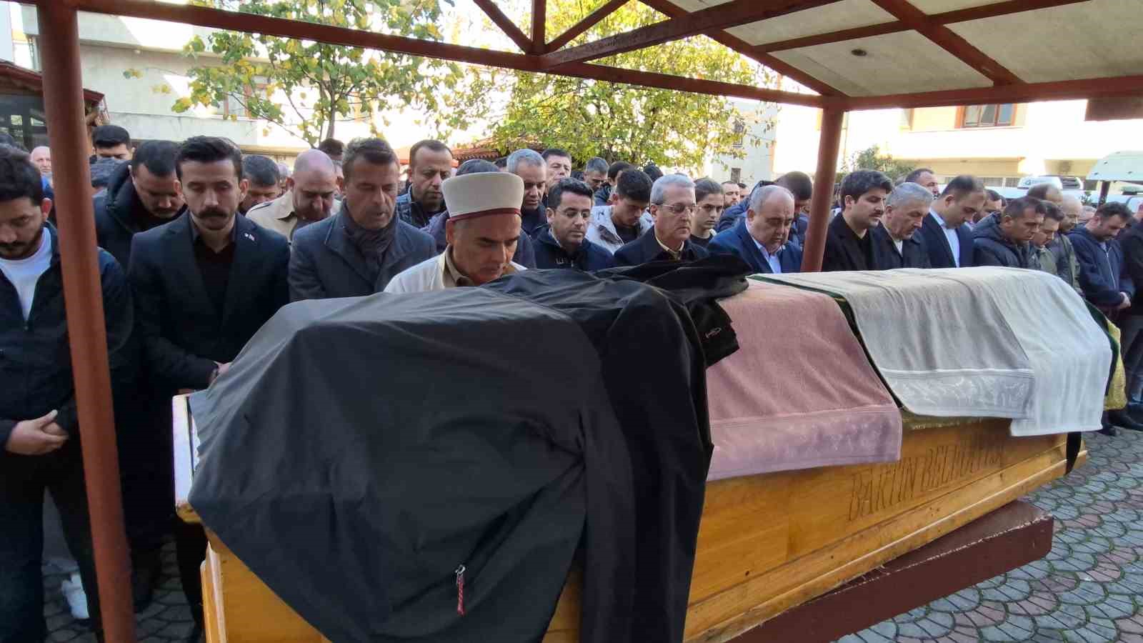 onur acar dualarla son yolculuguna ugurlandi Ymlzyzhb