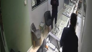 ordudaki kuyumcu soygunu kamerada mBVTXw5m