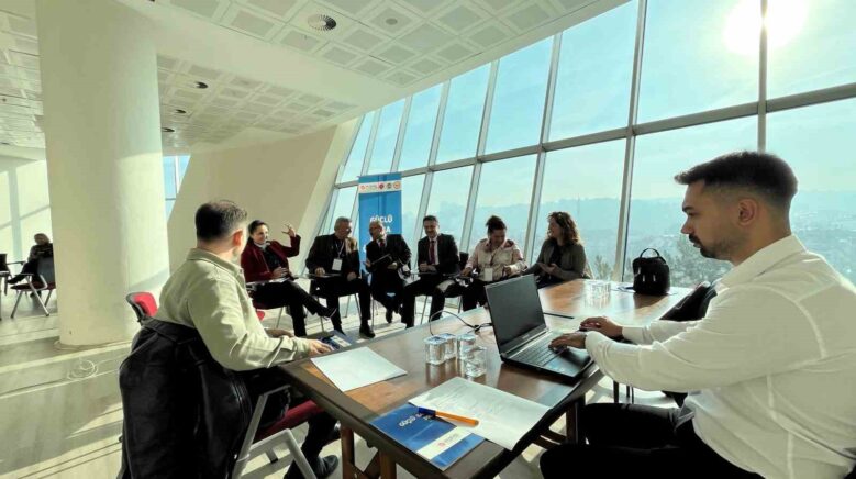 ozel bireyleri ve babalari icin yurutulen proje masaya yatirildi uBsFErsb