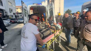 ozel hastane insaatinda is kazasi 1 yarali jd2VAiVx