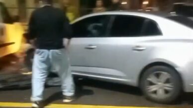 park halindeki araclara carpti babasi sinirlendi kendine zarar verseydin uv5zhyG5