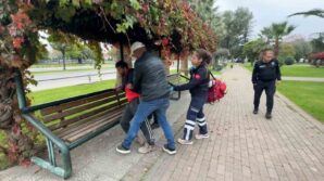 parkta alkol alip sizan sahis hastanelik oldu xVSaxST3