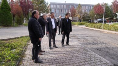 rektor kirisik kampus ve ogrenci ihtiyaclarini yerinde gozlemledi gkyOdeN1