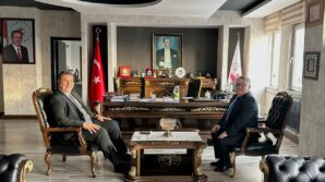 rektor ozolcerden karadeniz eregli kaymakami yilmaza ziyaret bxmirV5c