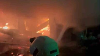 rizede 3 katli binanin komurlugunde yangin panigi ePnmiq1J