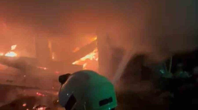 rizede 3 katli binanin komurlugunde yangin panigi qECI8zpE