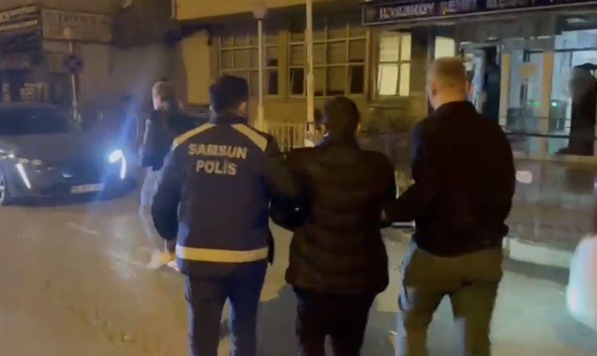 samsunda 12 yil hapis cezasi bulunan firari yakalandi GC6w4bWr