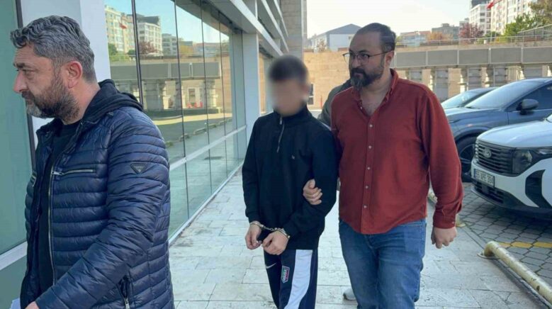 samsunda 18 yasindaki gencin bicaklandigi olayda 2 kisi gozaltina alindi ln16wMxz