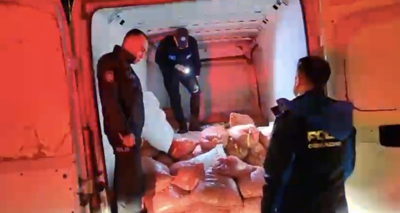 samsunda 26 ton kacak midye ele gecirildi OseZj826