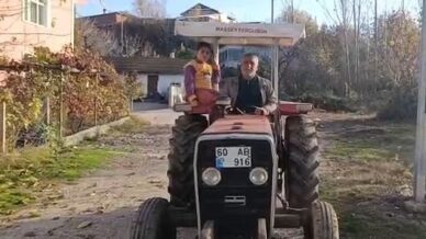 tarladan cikmayan traktore istanbul bogaz koprusunde ceza yazildi YZ6mDeQH