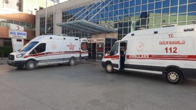 tokatta 5 lise ogrencisi tavuk durum yedikten sonra hastanelik oldu dekPMN6x