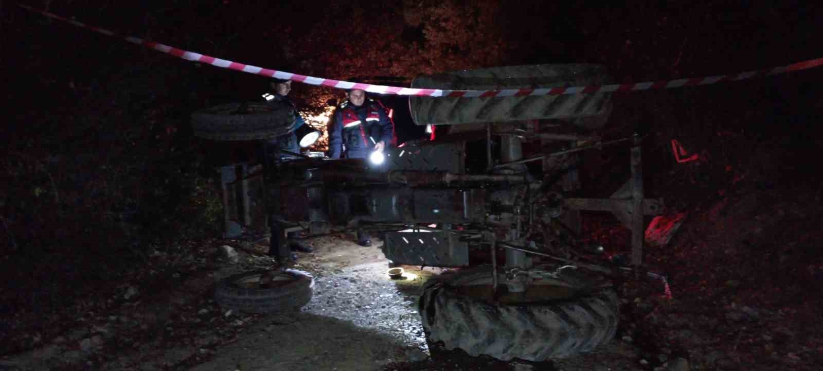 tokatta devrilen traktorun surucusu hayatini kaybetti Csvt7zkl