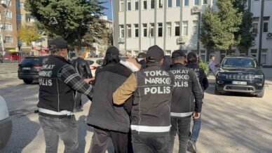 tokatta narkotik operasyonu 3 kisi tutuklandi BImDbmZc