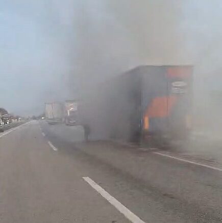 tokatta tir surucusunun hizli mudahalesi muhtemel faciayi onledi ZciwfFJ3